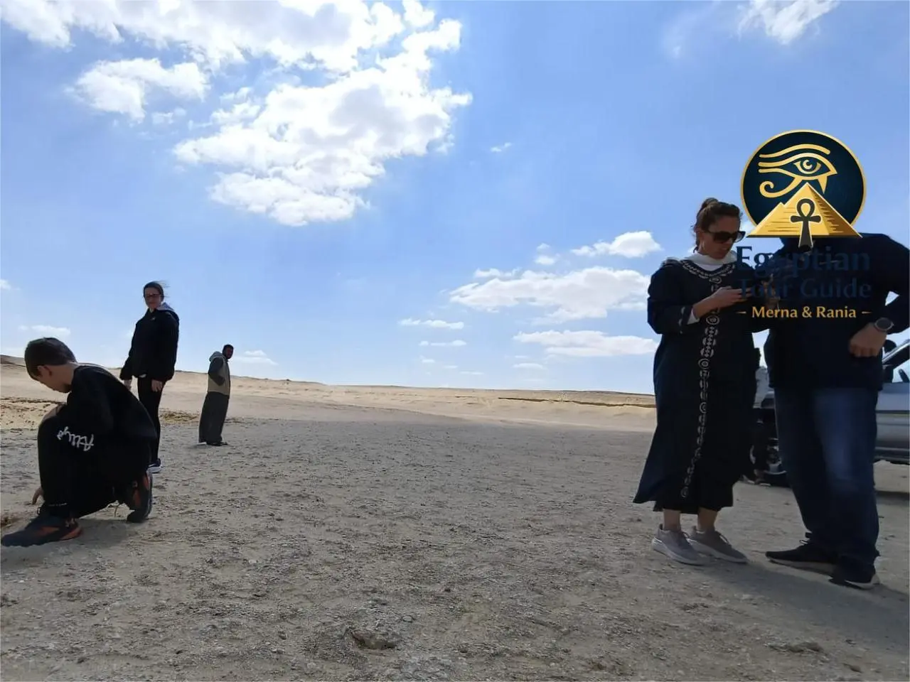 Professional 4x4 safari vehicle in Sahara