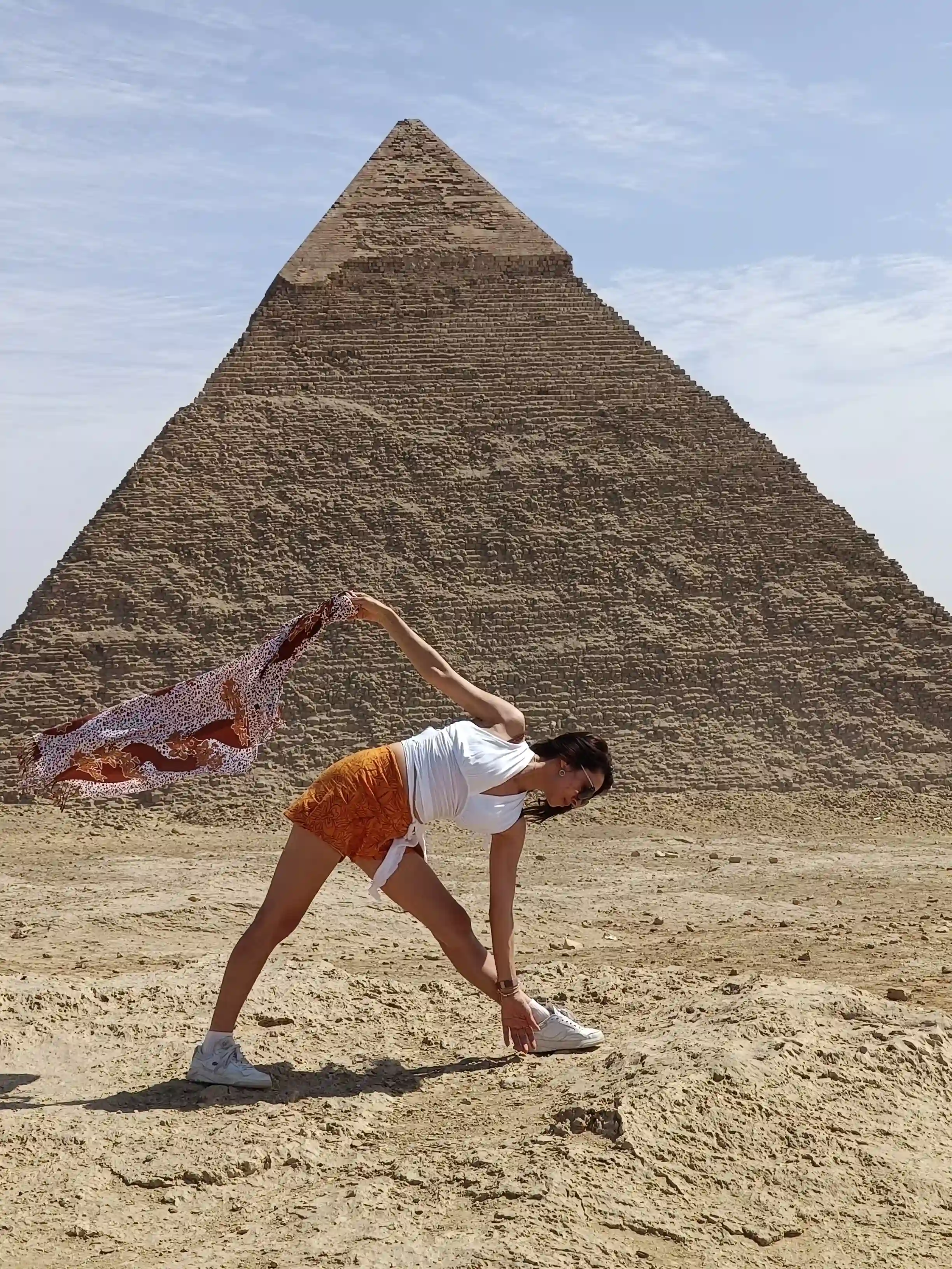 Private Giza Pyramids and Cairo Day Tour with Licensed Guide Merna